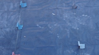 中吊り子を 付け忘れている 。